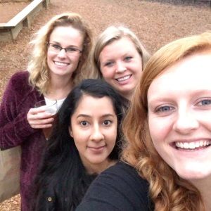 Meet your Posher, Lauren